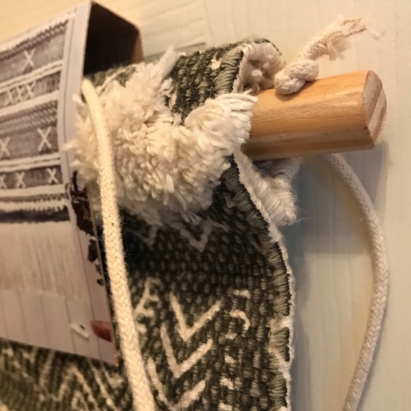 Macrame wall hanging - Picture 2 of 4